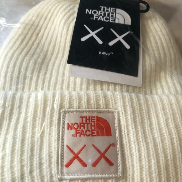 KAWS x The North Face Beanie - Picture 2 of 3